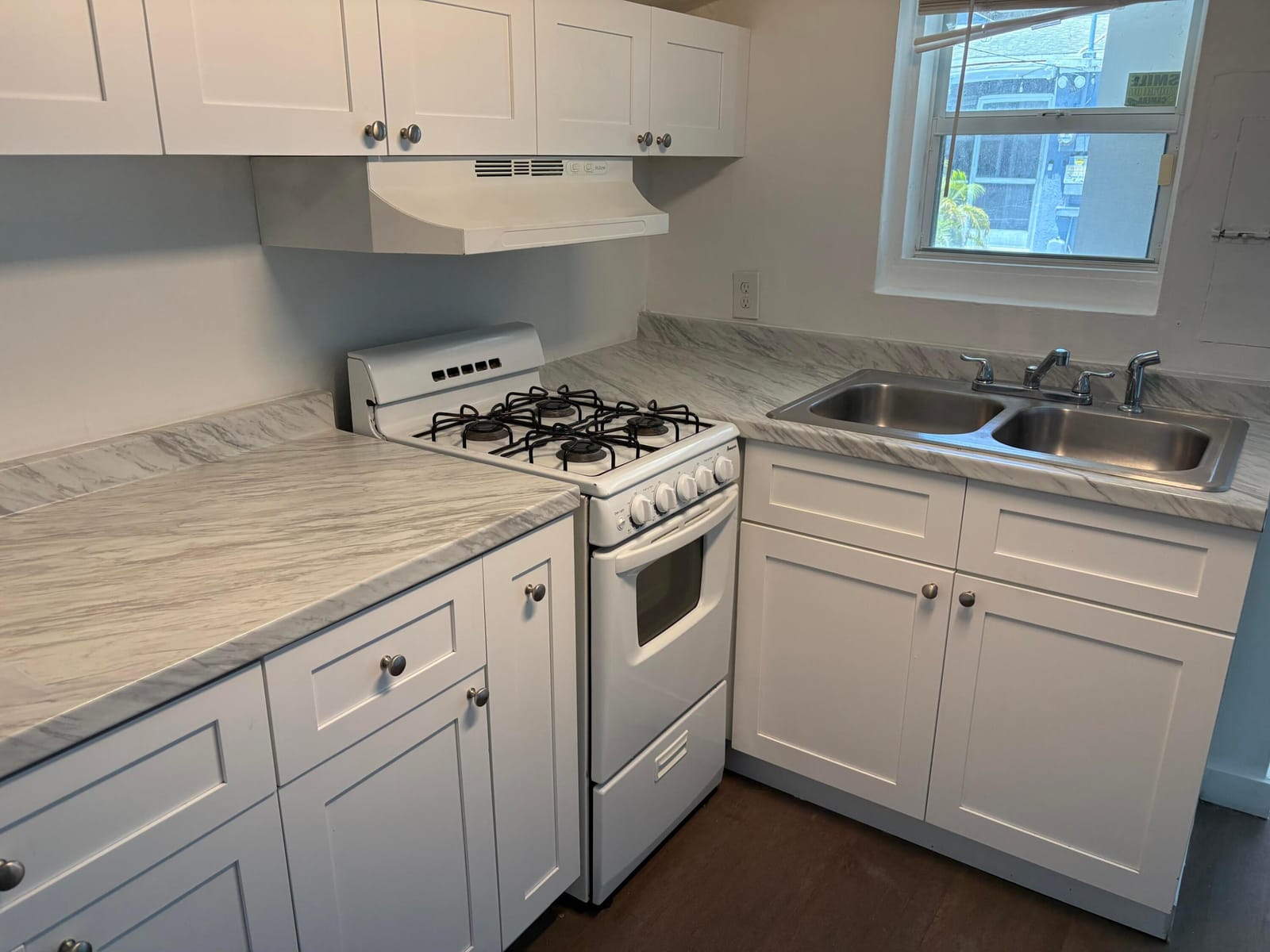 1912 ARTHUR Street C — photo 5
