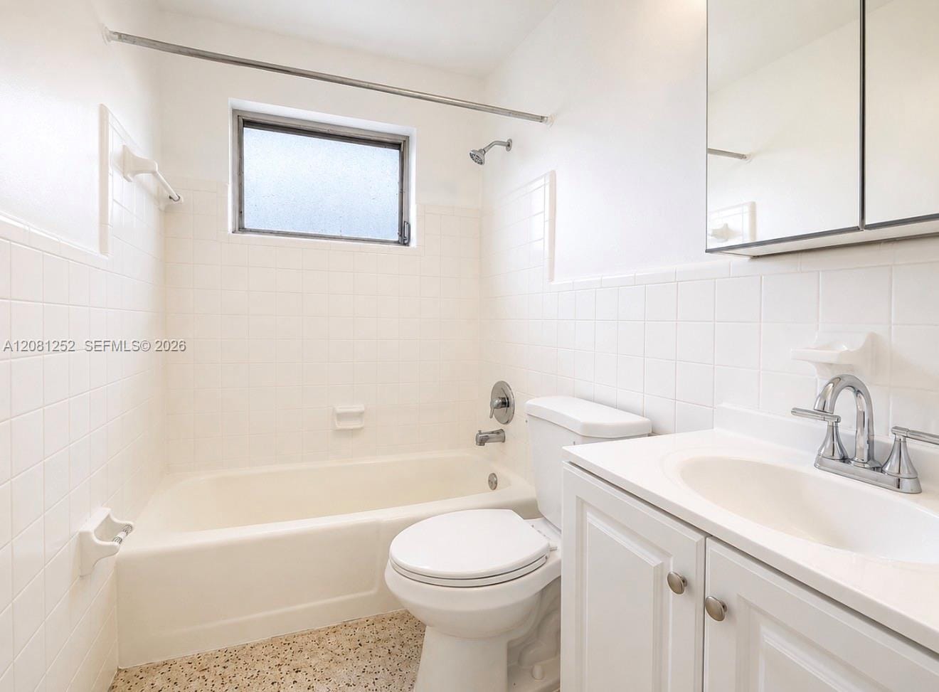 212 Northwest Boulevard 214 — photo 4
