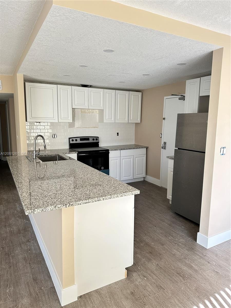 10777 W Sample Road 301 — photo 2