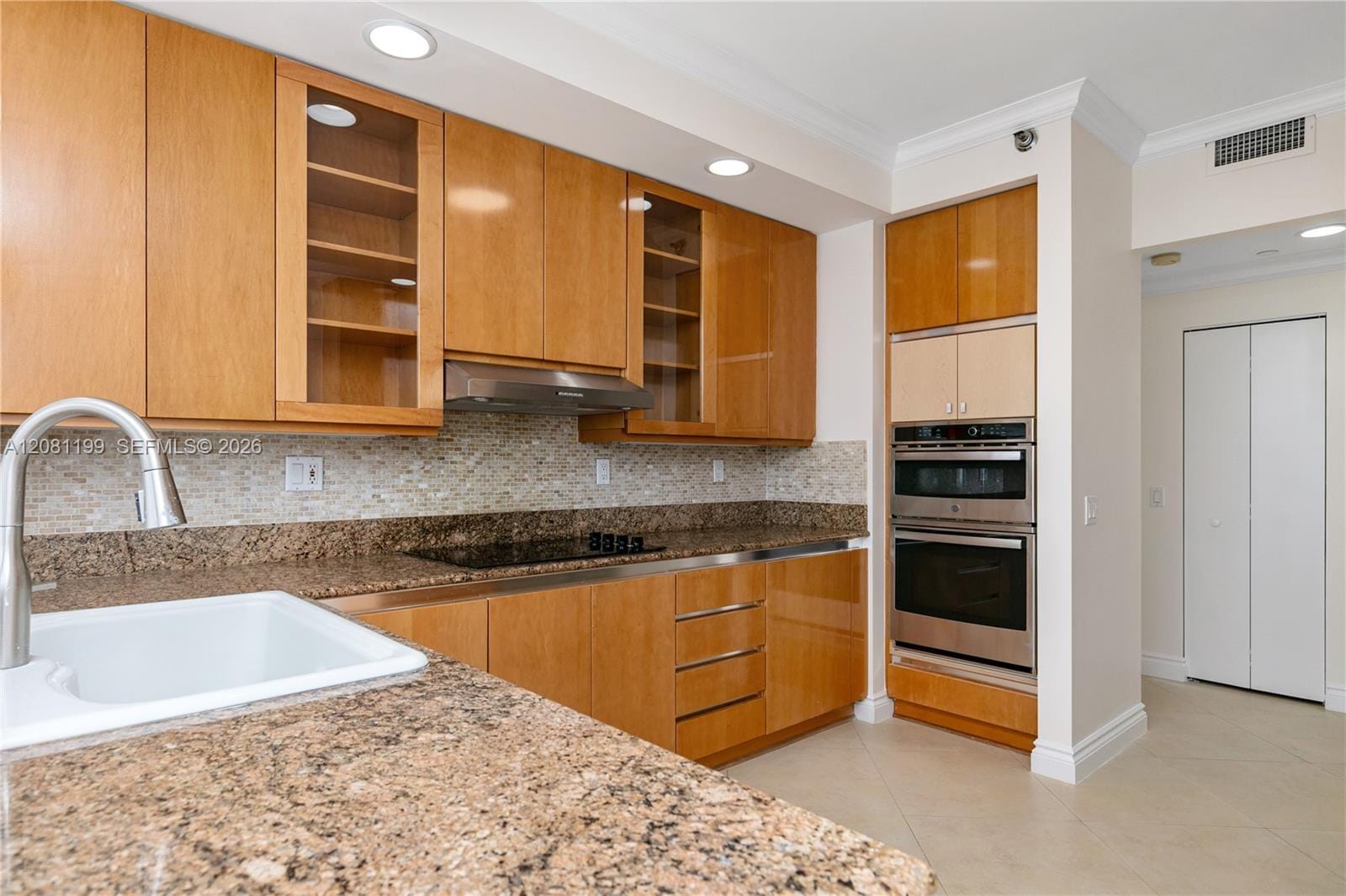 21150 Point Place LPH 2902 — photo 12