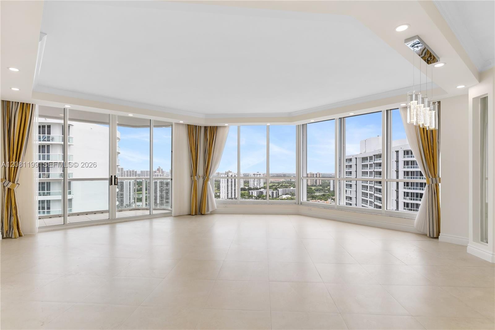 21150 Point Place LPH 2902 — photo 6