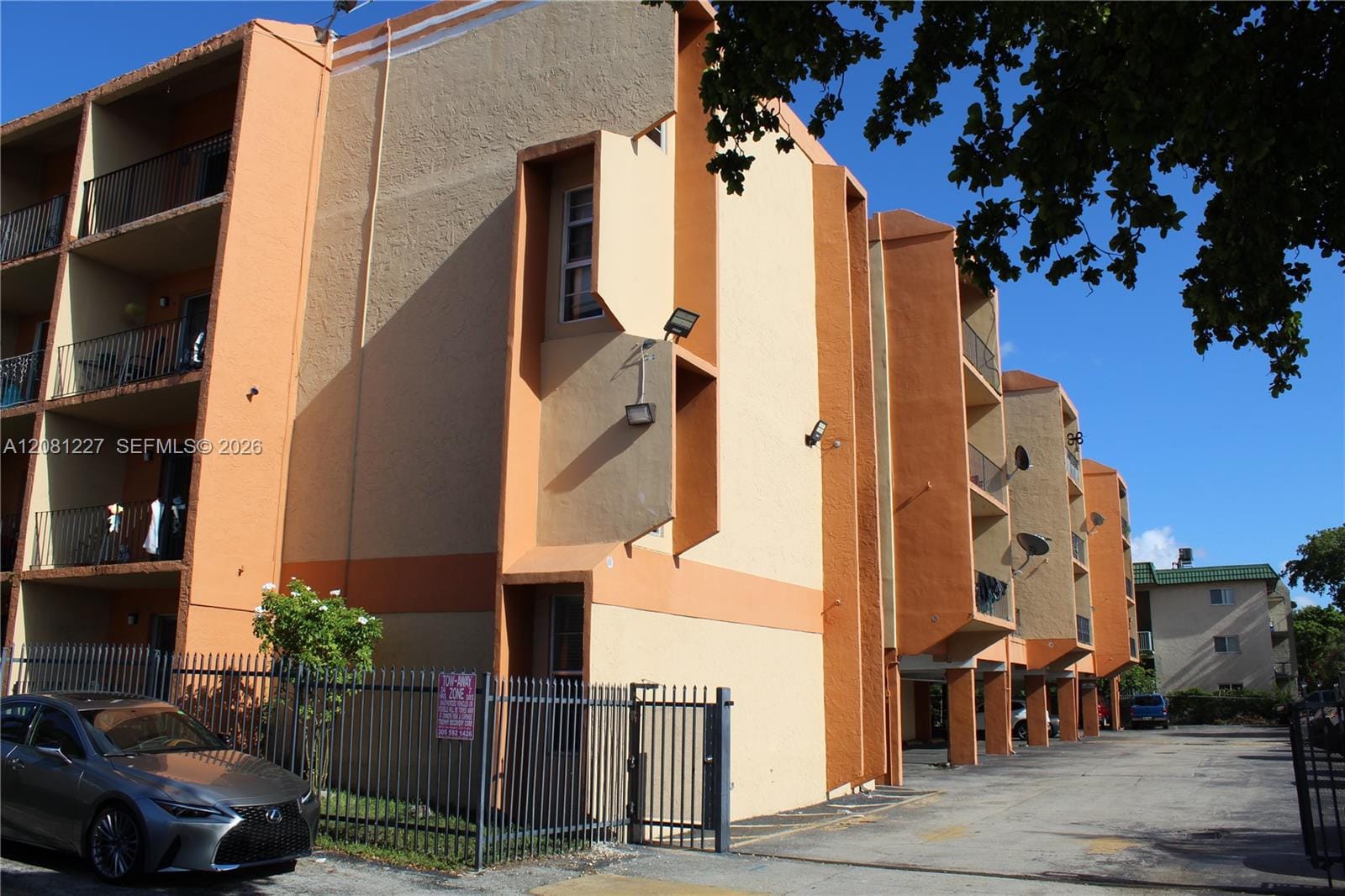 6780 W 2nd Court 401, Hialeah, FL 33012