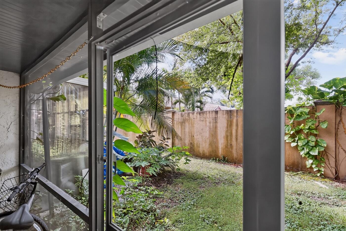 3254 N PINE ISLAND Road — photo 3