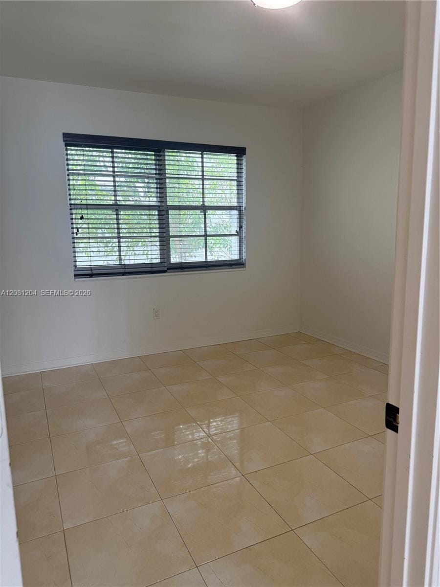 1457 Meridian Avenue 103 — photo 6