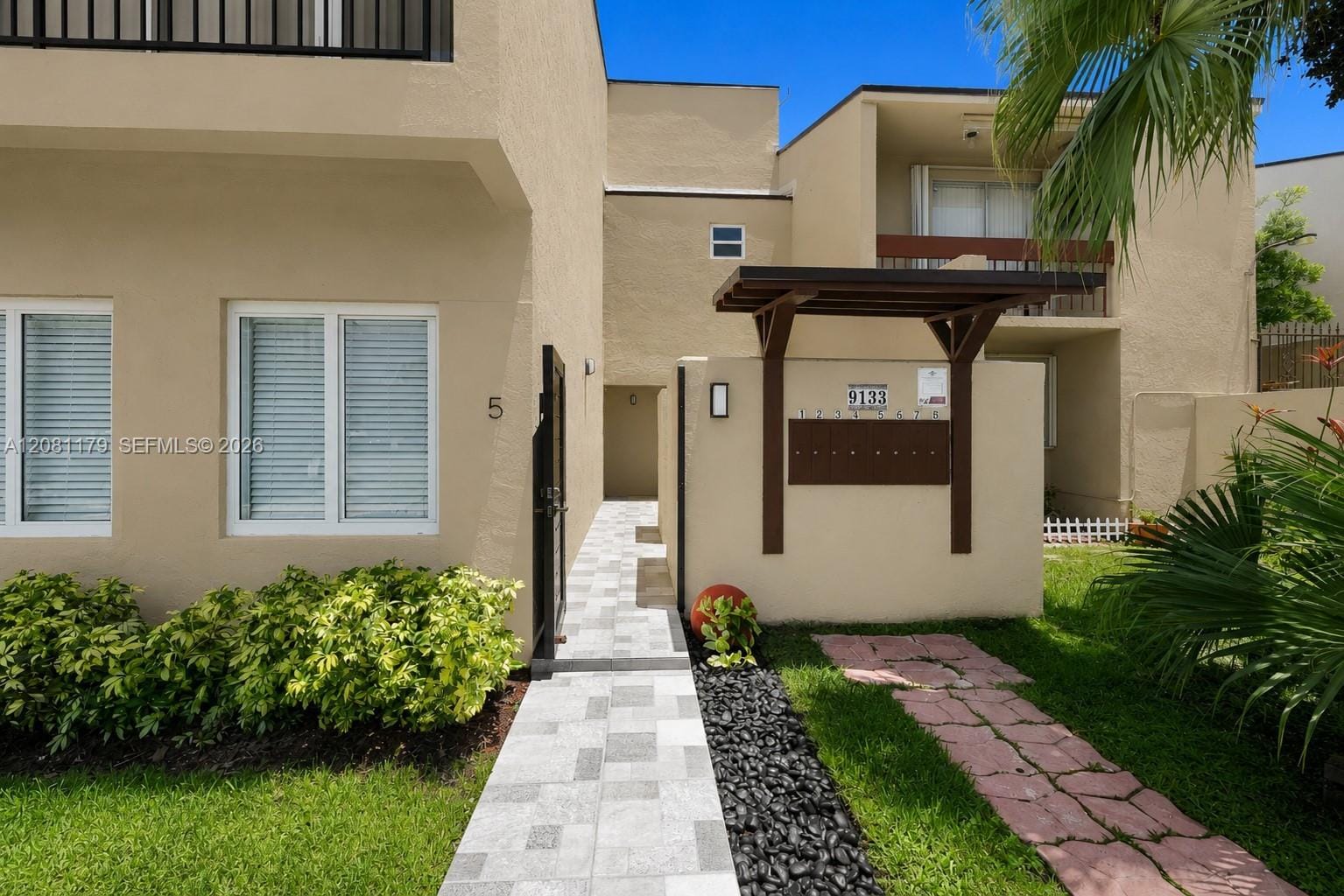 9133 Fontainebleau Boulevard 5 — photo 3
