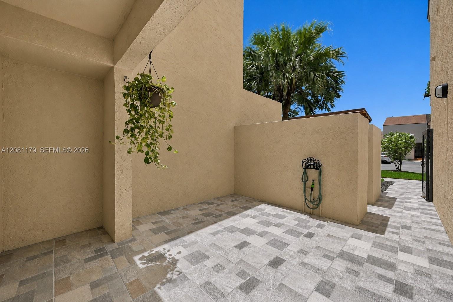 9133 Fontainebleau Boulevard 5 — photo 6