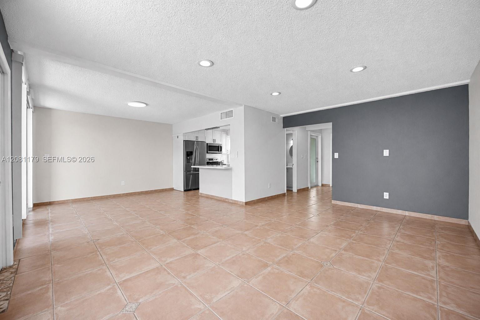 9133 Fontainebleau Boulevard 5 — photo 10