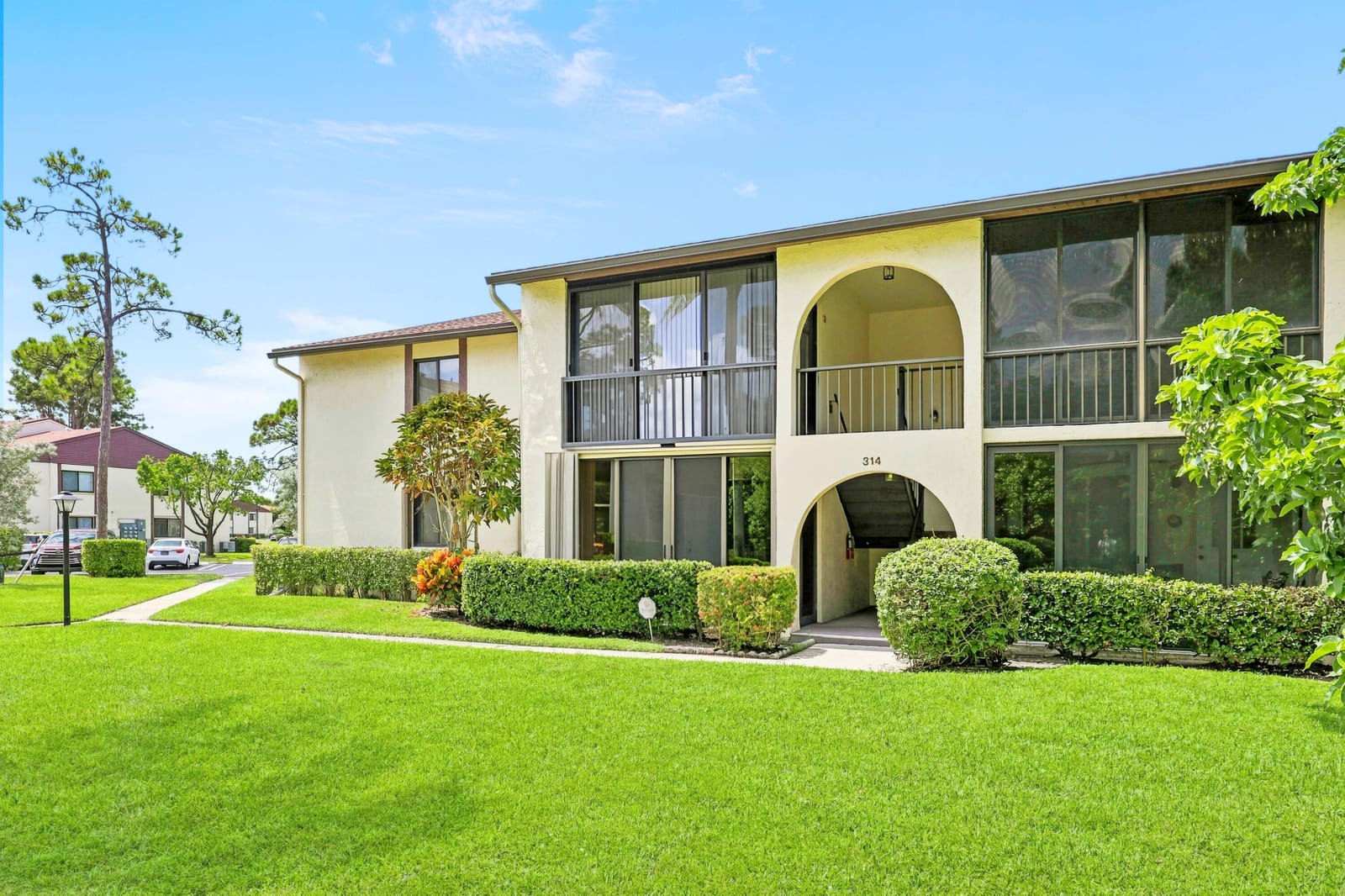 314 Knotty Pine Circle C-1, Greenacres, FL 33463