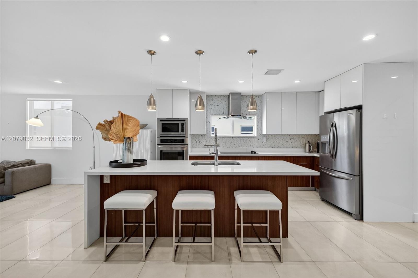 904 NE 15th Avenue — photo 4
