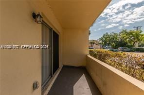 11905 NE 2nd Avenue C102 — photo 4