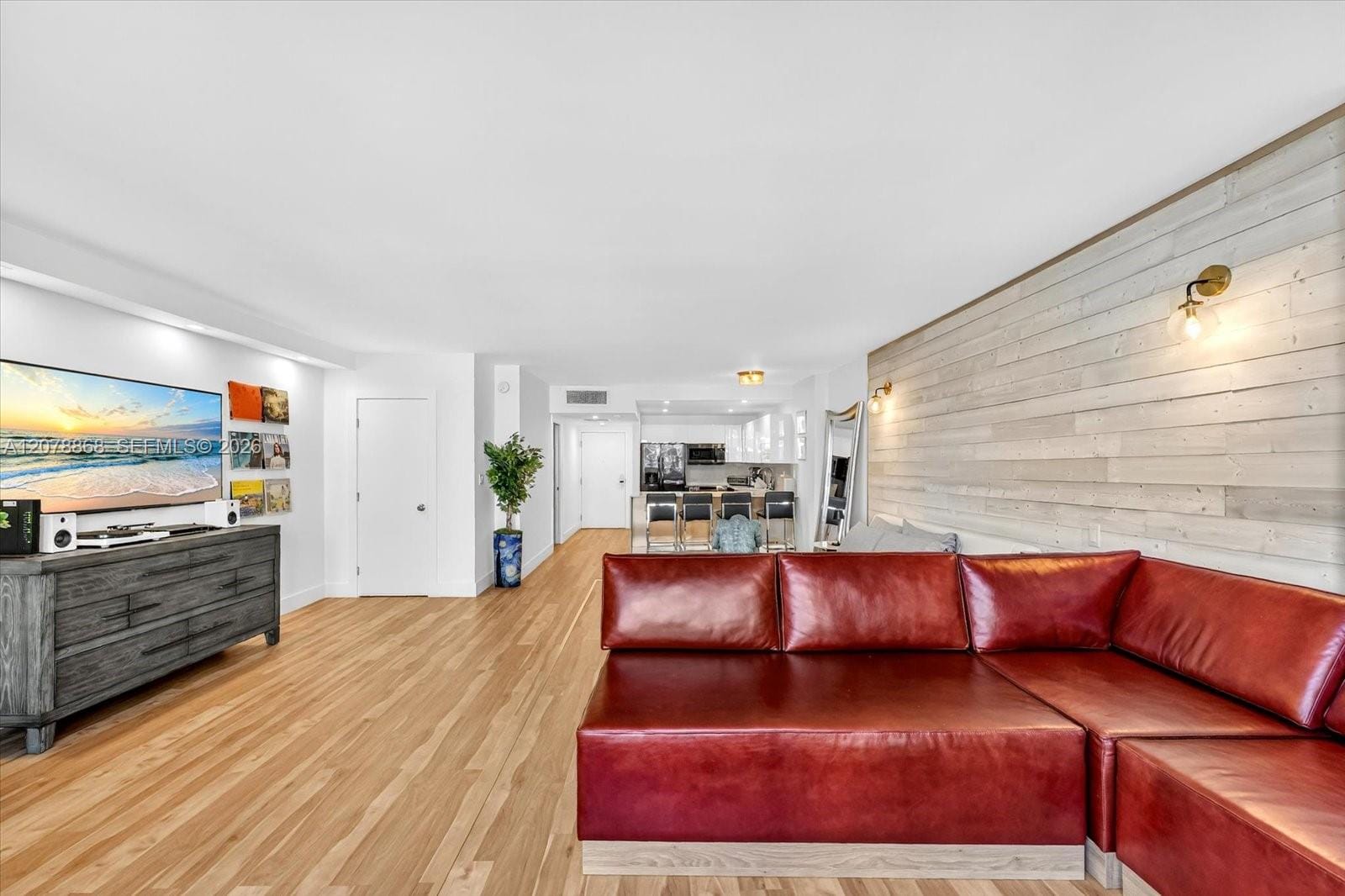 2301 Collins Avenue 714 — photo 11