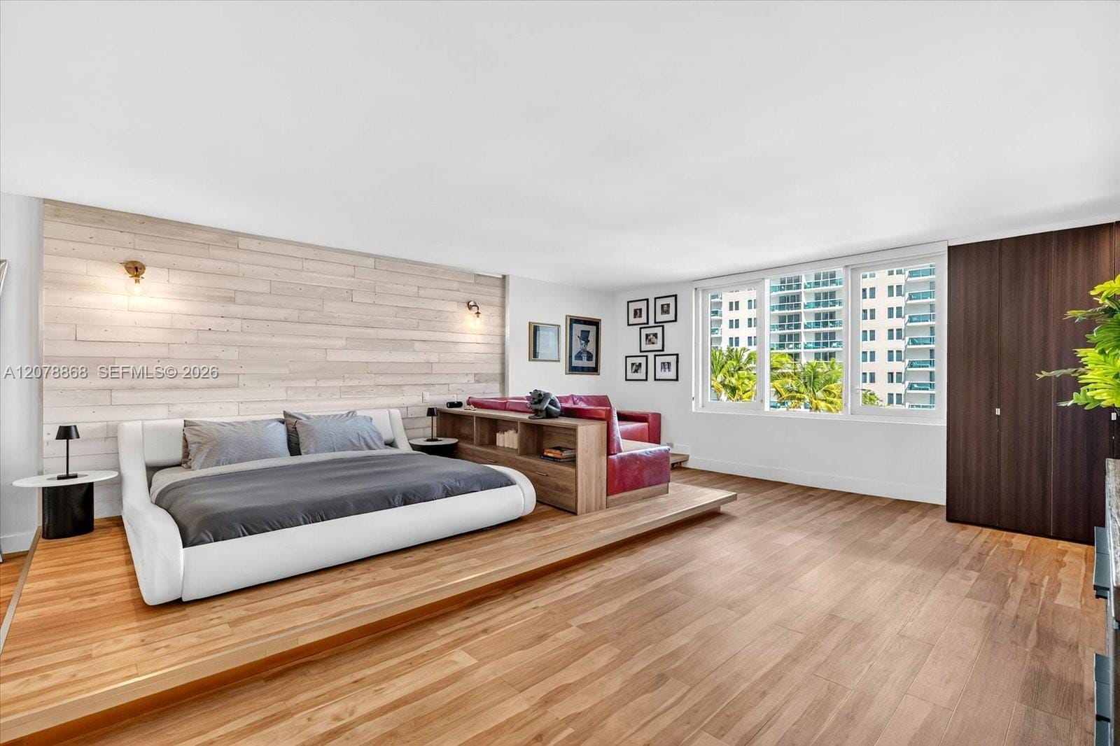 2301 Collins Avenue 714 — photo 5