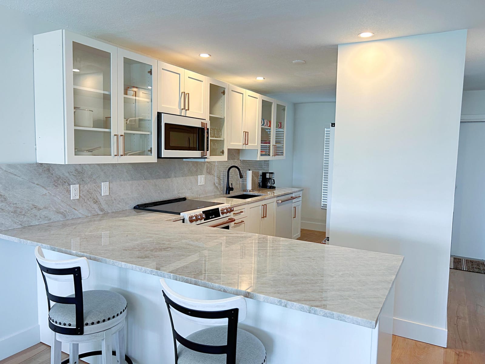 1030 SILK OAK Terrace 203 — photo 5