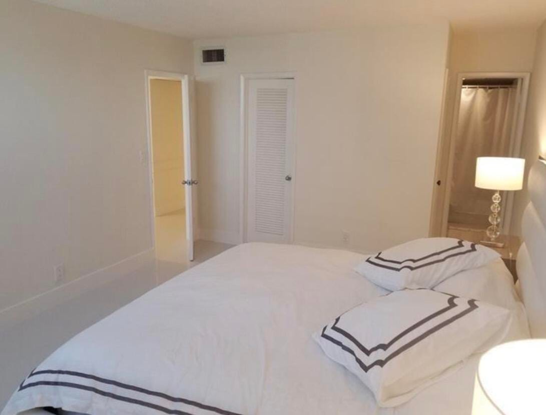 336 N BIRCH Road 10C — photo 9