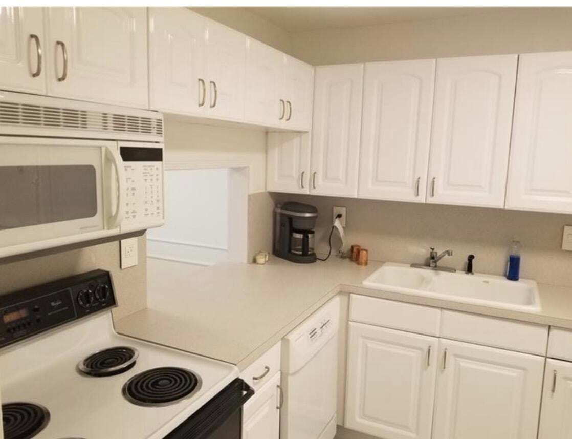 336 N BIRCH Road 10C — photo 10
