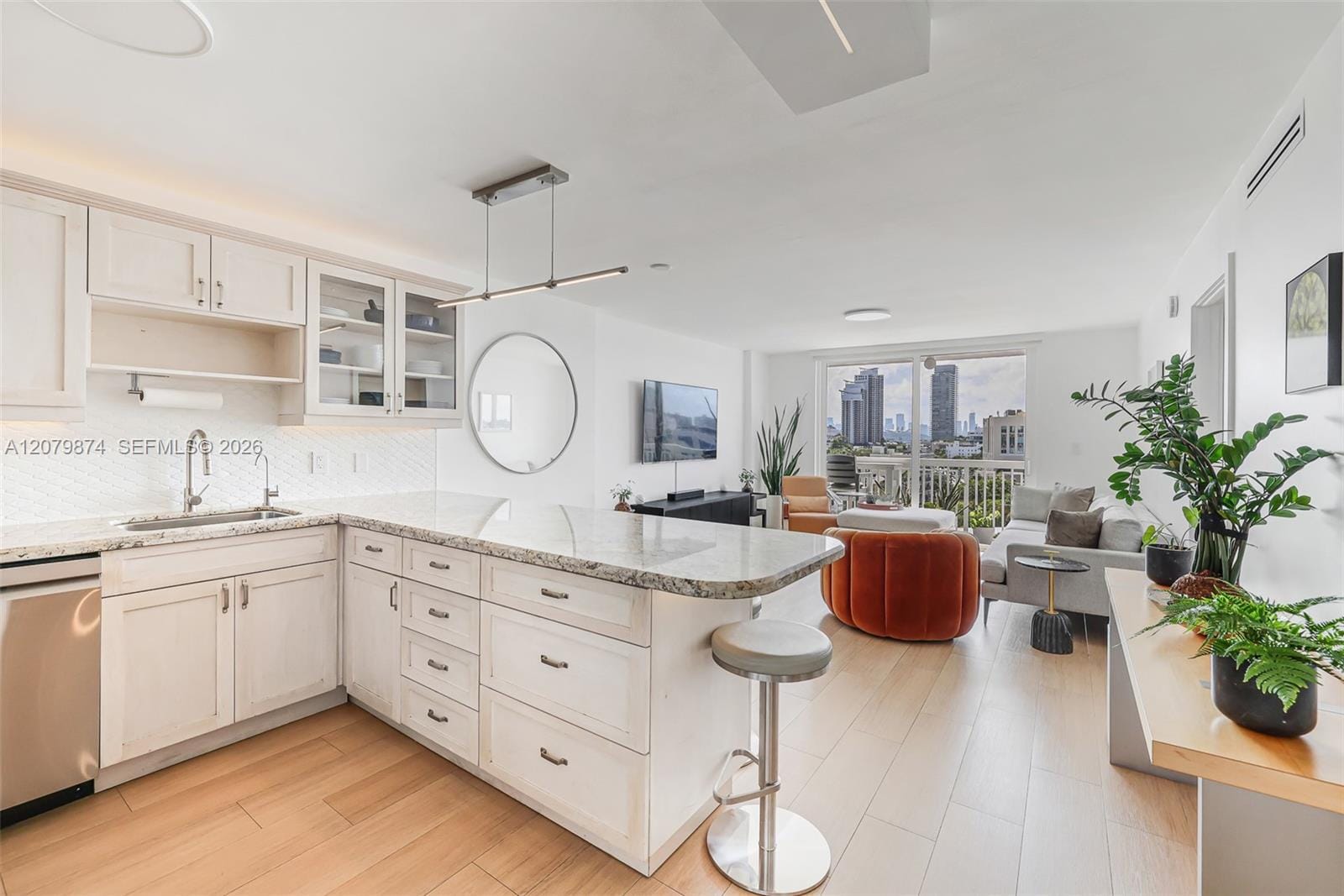 401 Ocean Drive 903 — photo 4