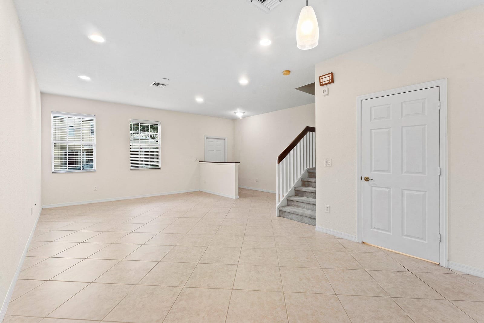 118 Seagrape Drive 107 — photo 4