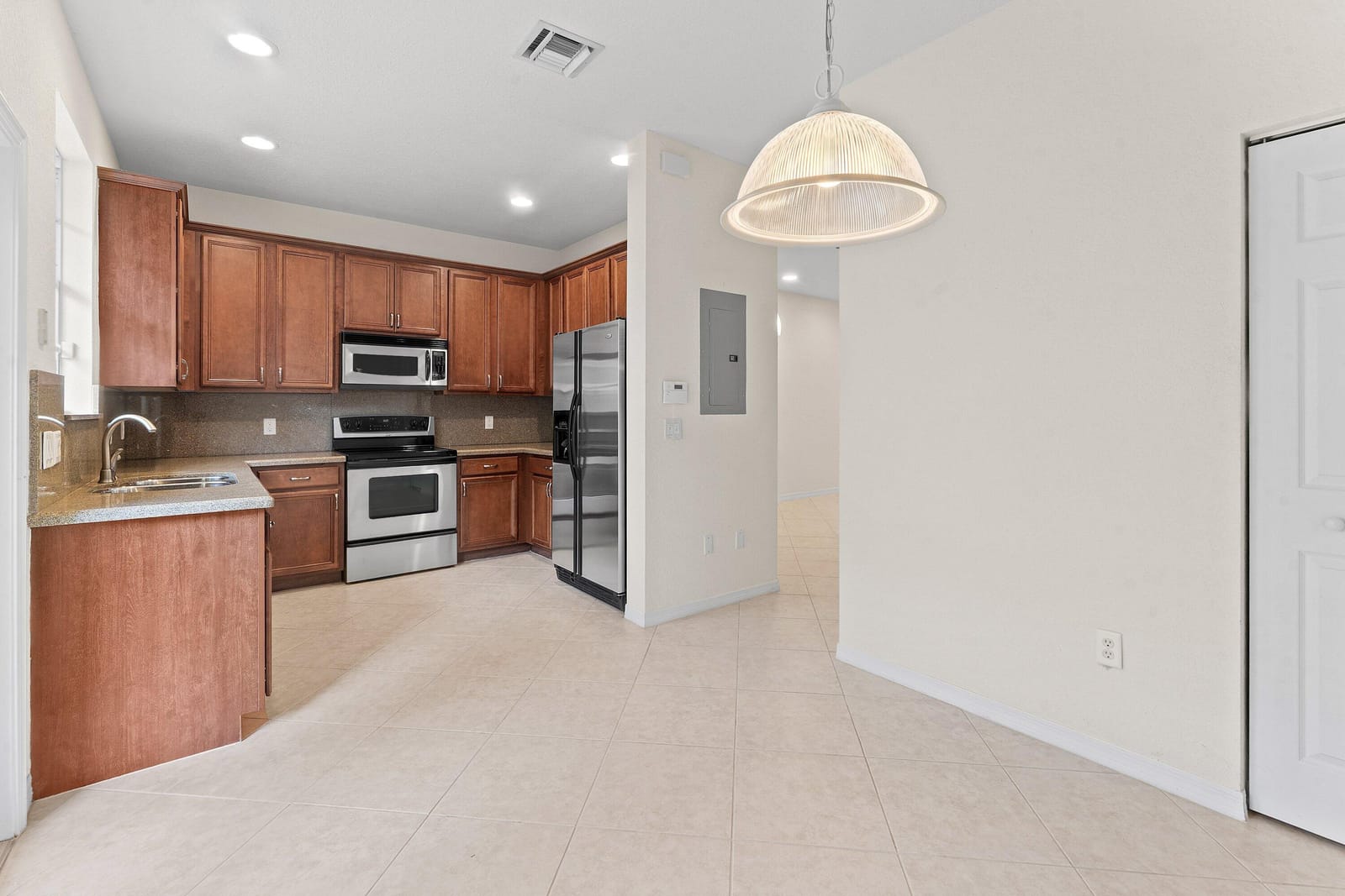 118 Seagrape Drive 107 — photo 6