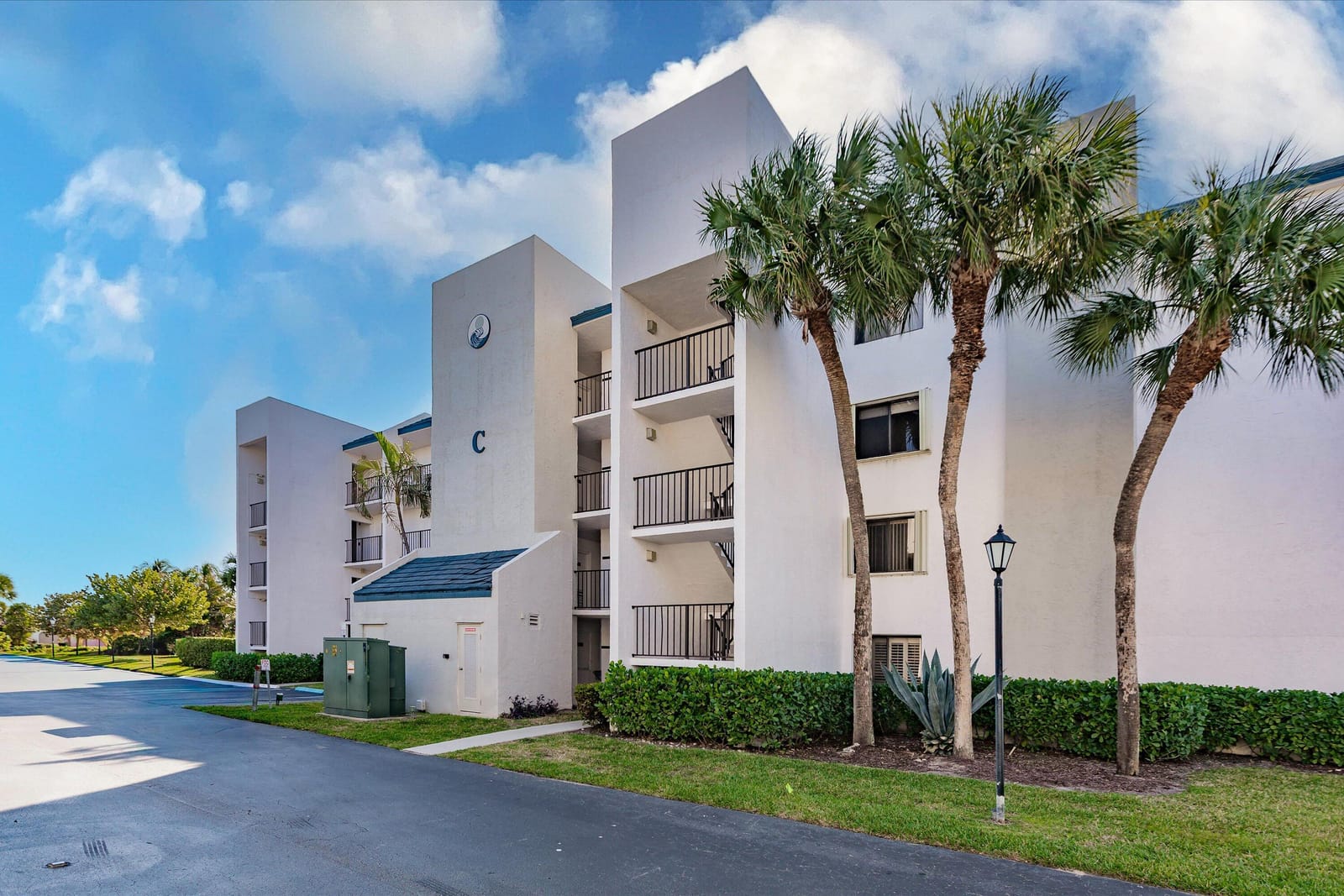 1605 S US HIGHWAY 1 C104, Jupiter, FL 33477