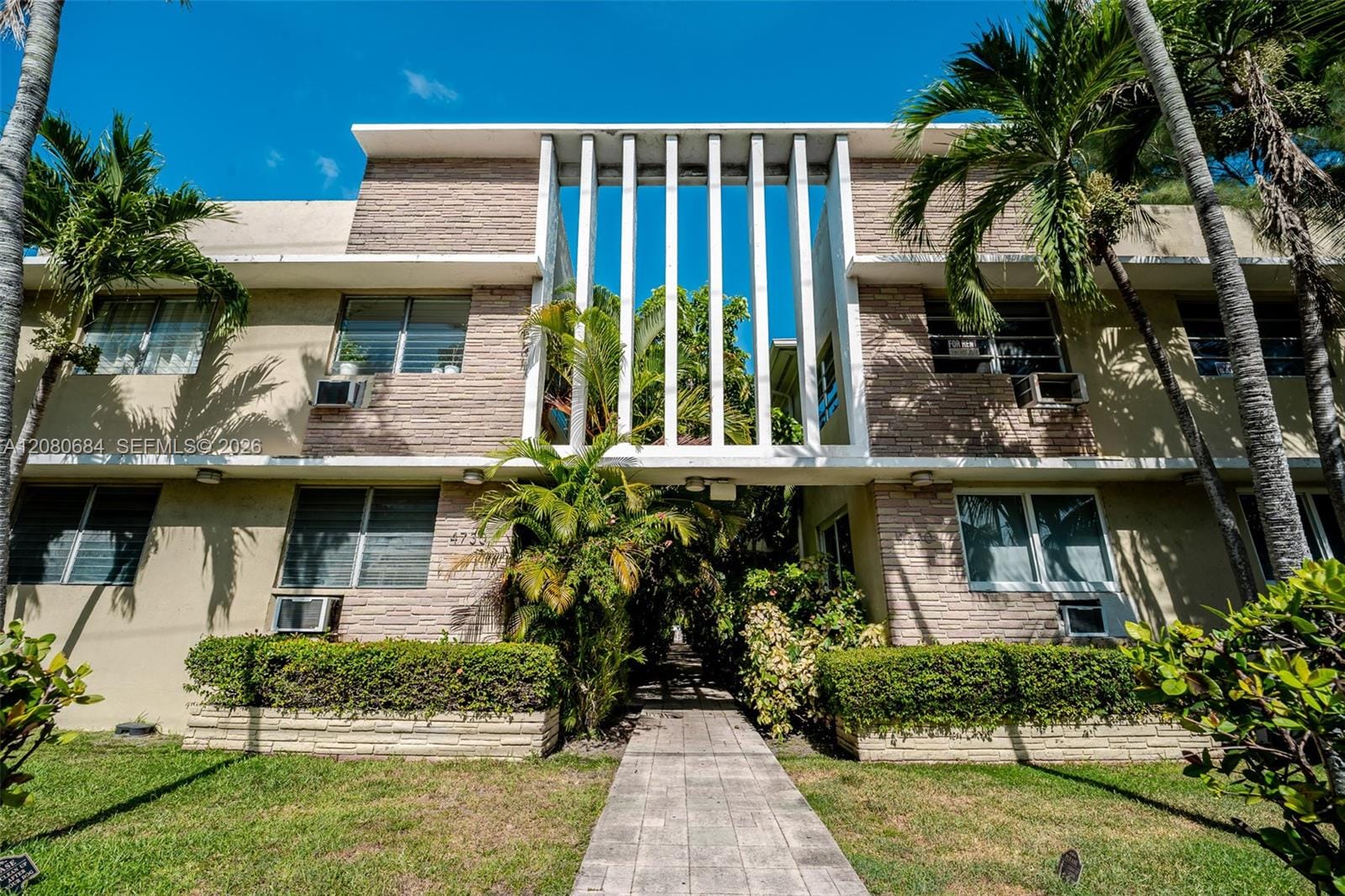 4730 Pine Tree Drive 17, Miami Beach, FL 33140