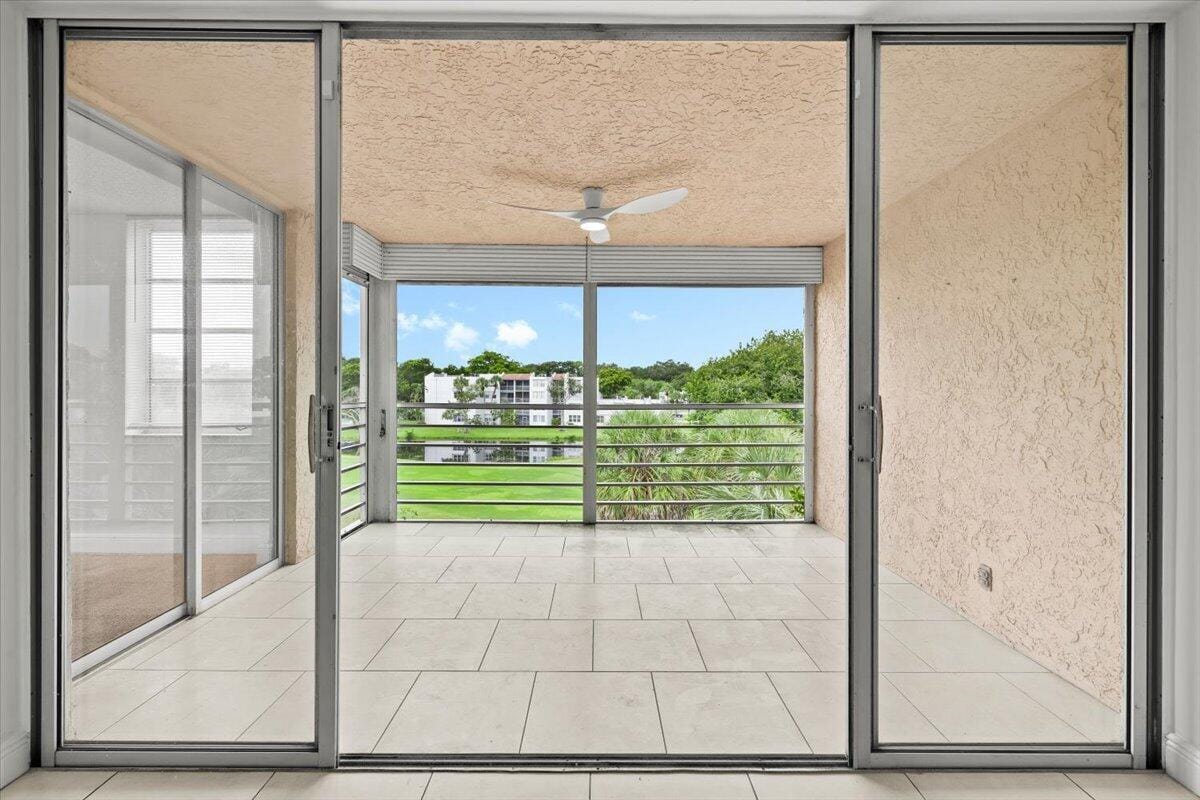 1831 Sabal Palm Drive 403 — photo 12