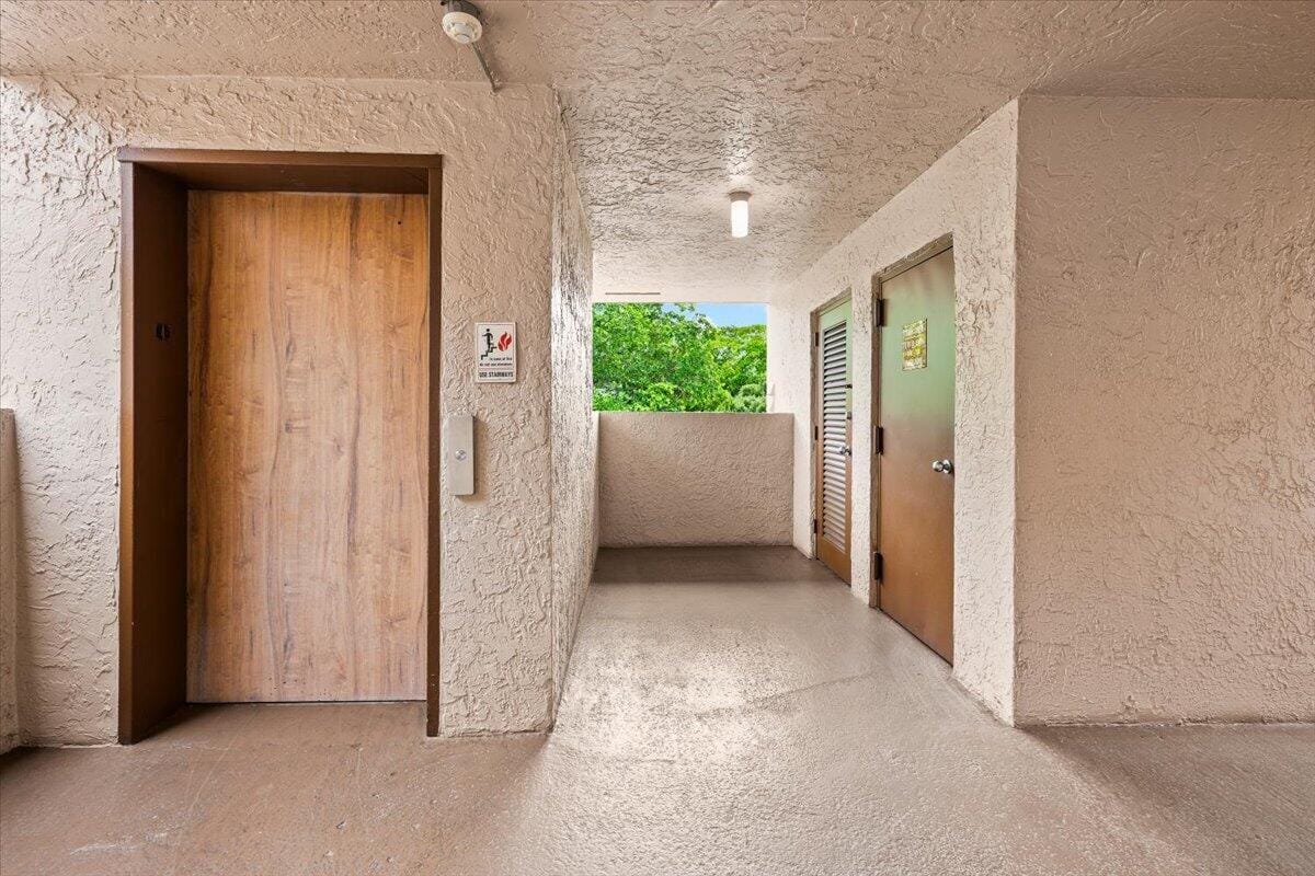 1831 Sabal Palm Drive 403, Davie, FL 33324 photo 27