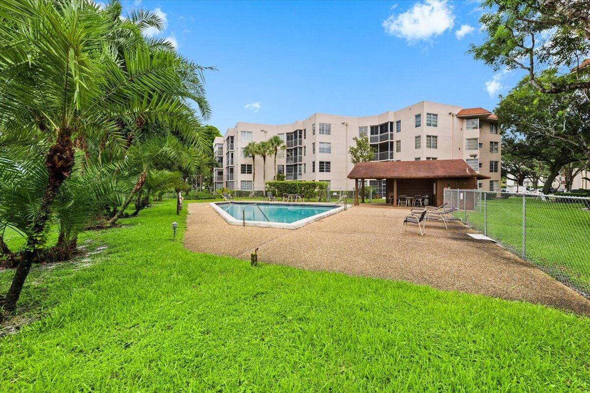 1831 Sabal Palm Drive 403, Davie, FL 33324 photo 28