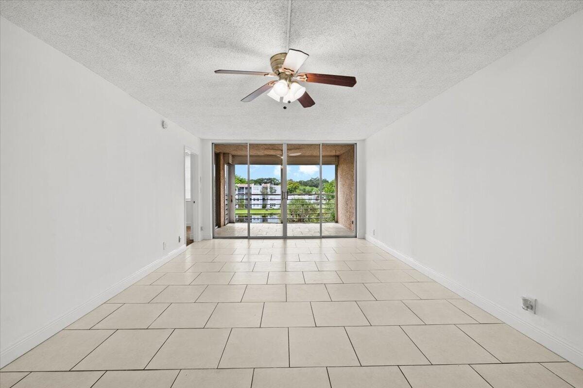 1831 Sabal Palm Drive 403 — photo 10