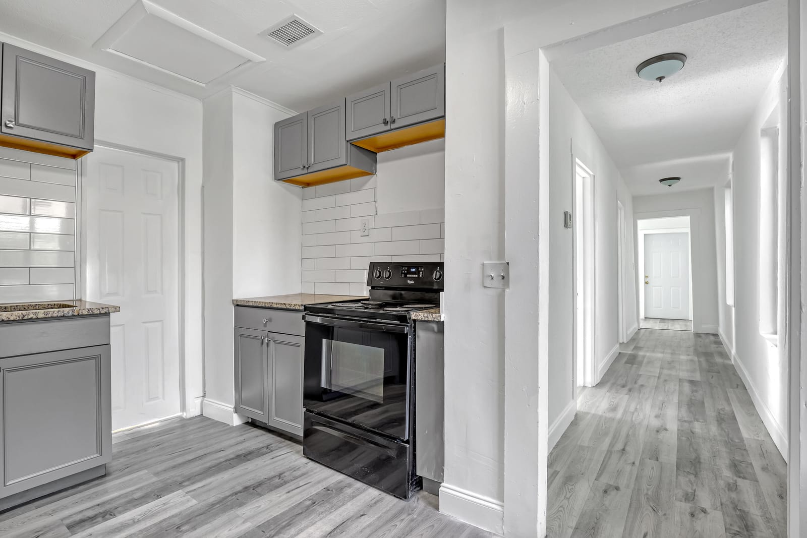 180 W 15th Street — photo 11