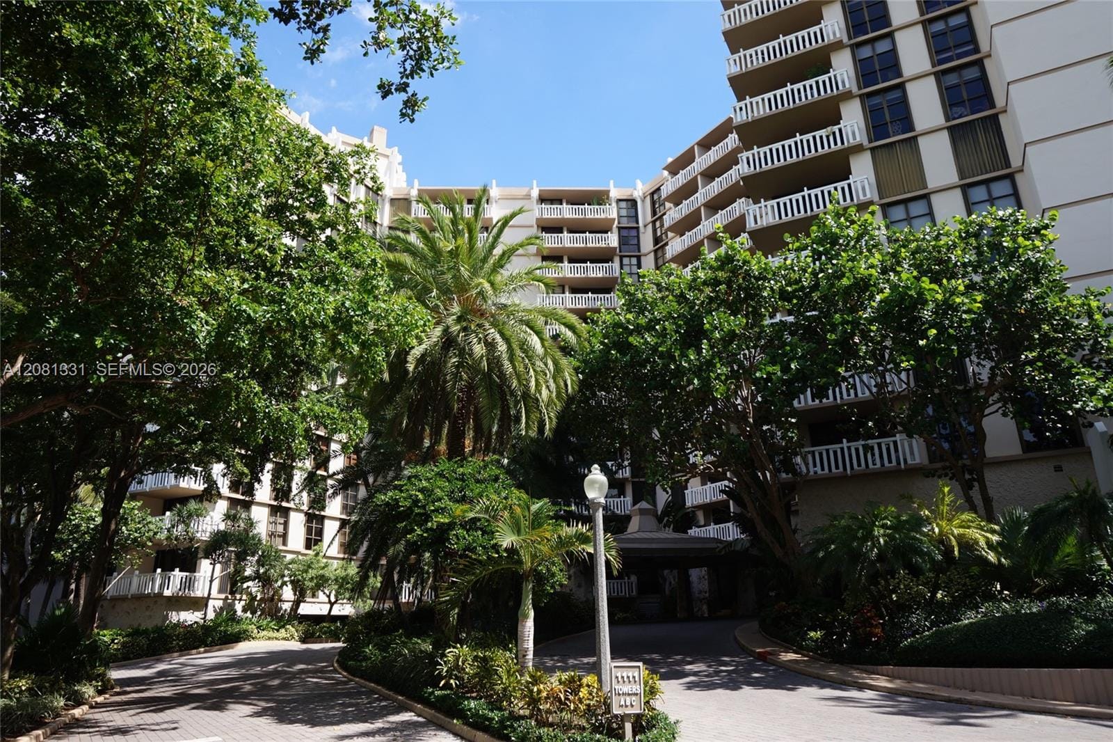 1121 Crandon Boulevard E1006, Key Biscayne, FL 33149