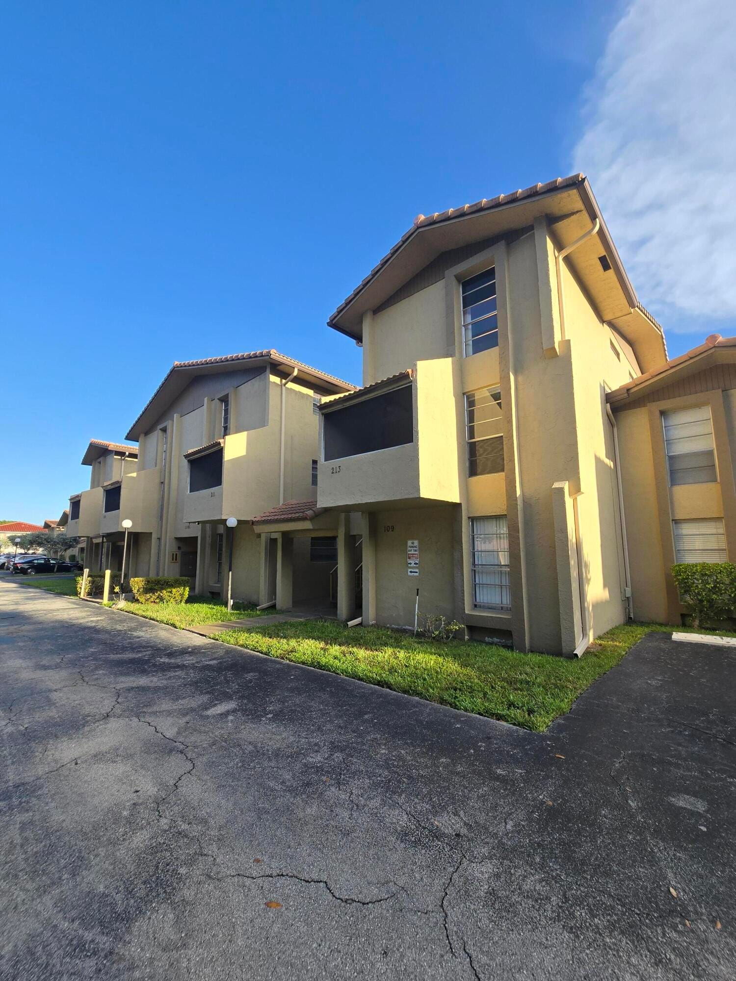 11101 Royal Palm Boulevard 213, Coral Springs, FL 33065