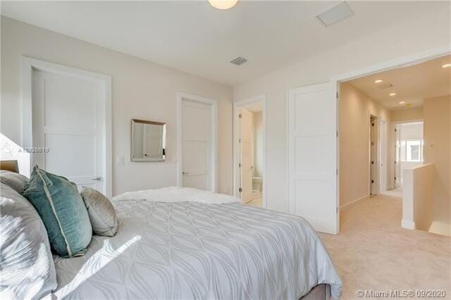 686 NE 43RD Street, Oakland Park, FL 33334 photo 15