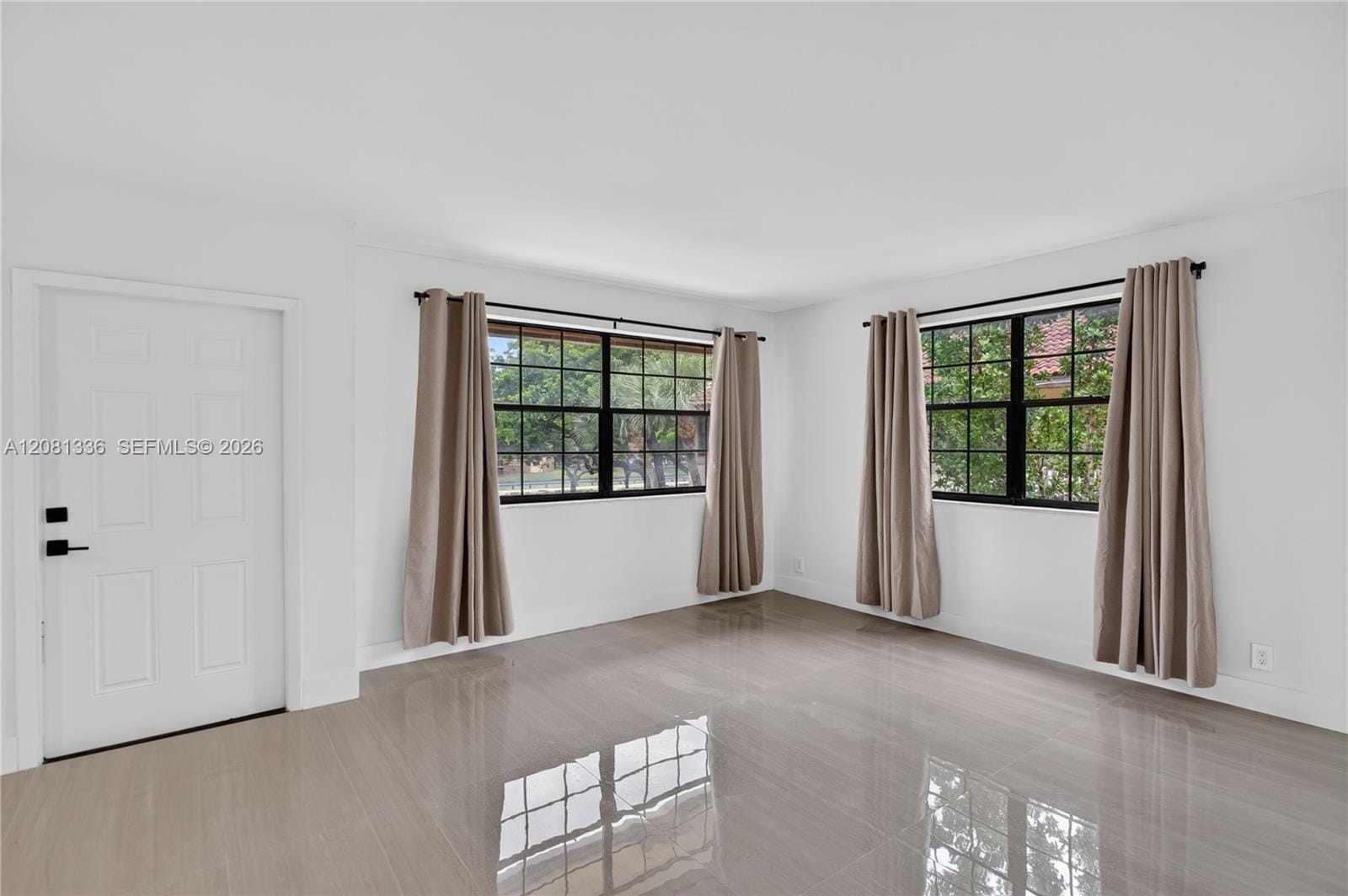 2830 Coral Springs Drive 2830 — photo 5