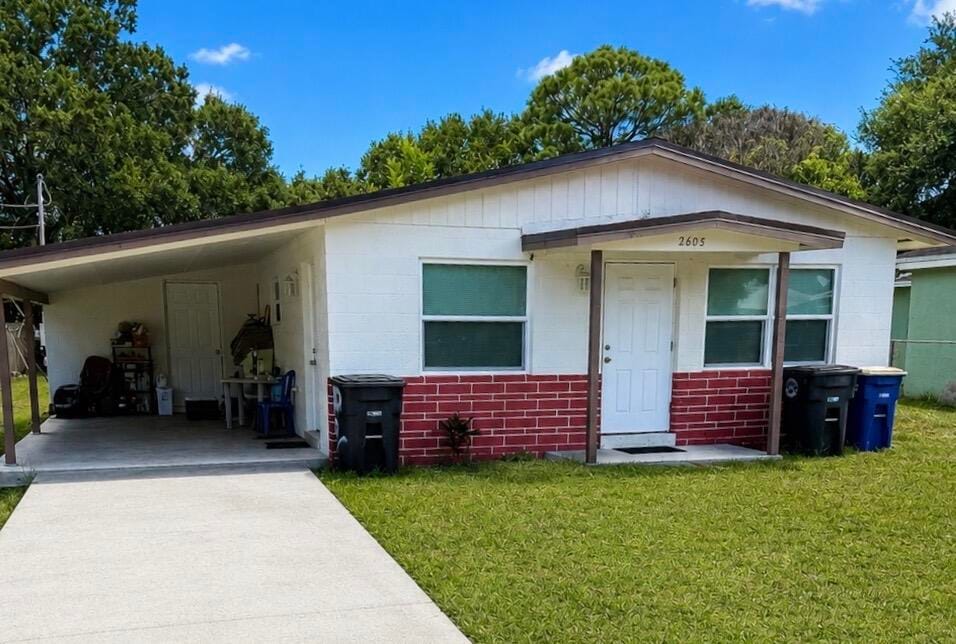 2605 AVENUE N, Fort Pierce, FL 34947