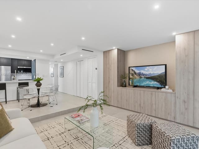 2945 Bridgeport Avenue E, sold in ZIP 33133, Coconut Grove, FL