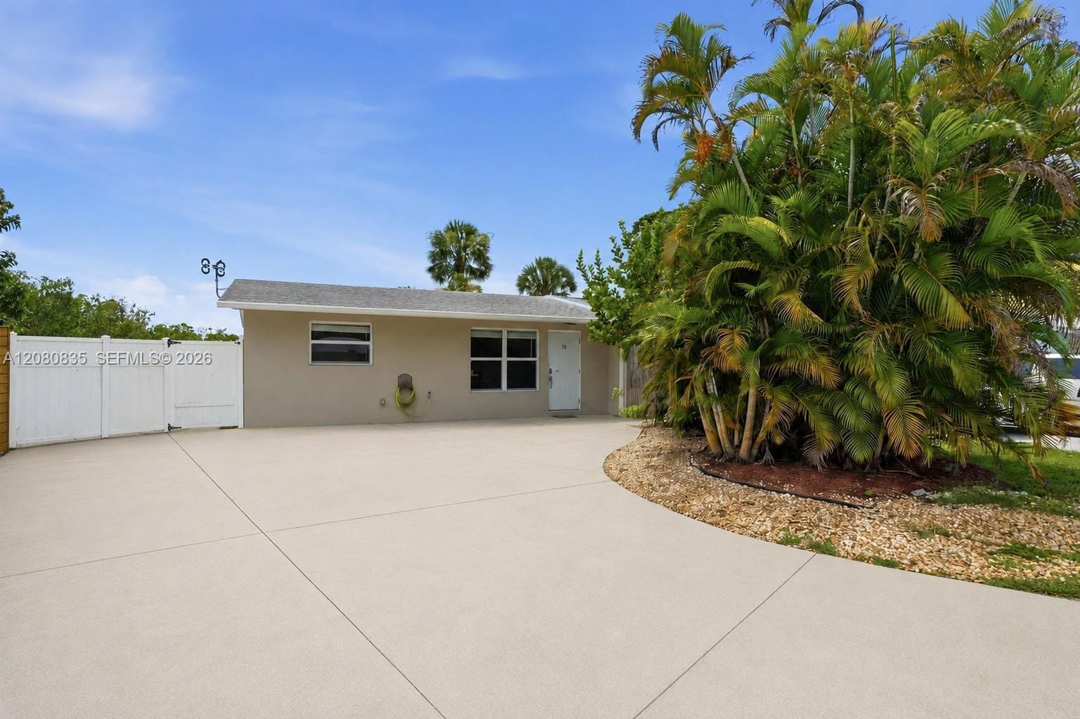 70 SW Hideaway Place — photo 6