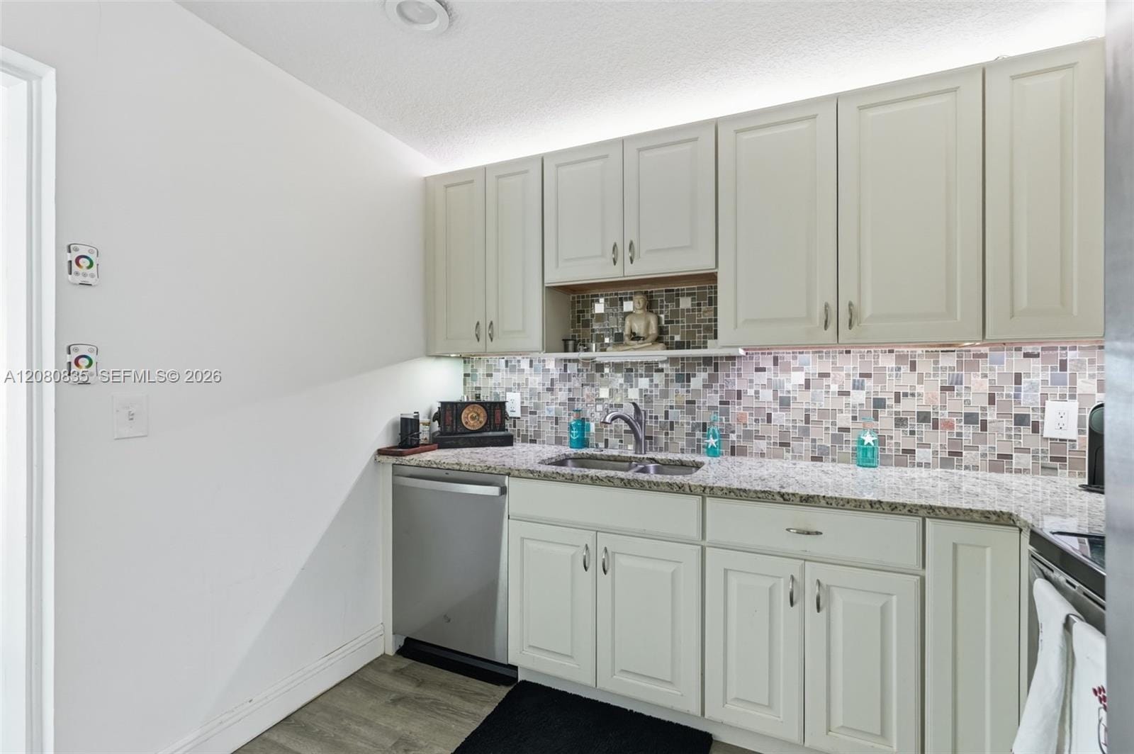70 SW Hideaway Place — photo 8