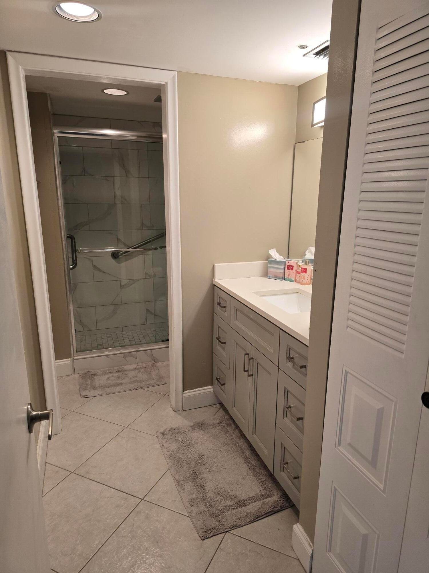 1902 Bermuda Circle E4, Coconut Creek, FL 33066 photo 3