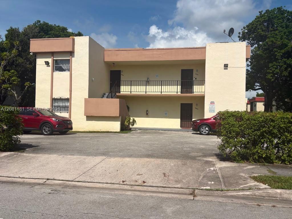 14002 NE 2nd Court 2-2-2, Miami, FL 33161
