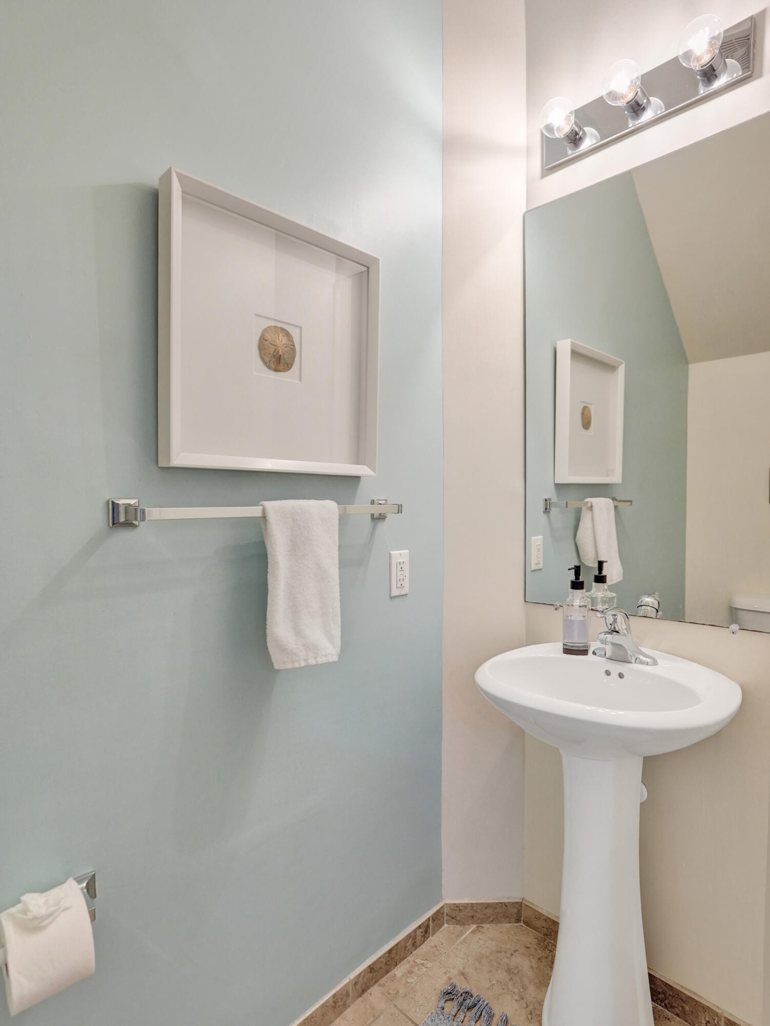 2353 SE 5TH Street 2353 — photo 9