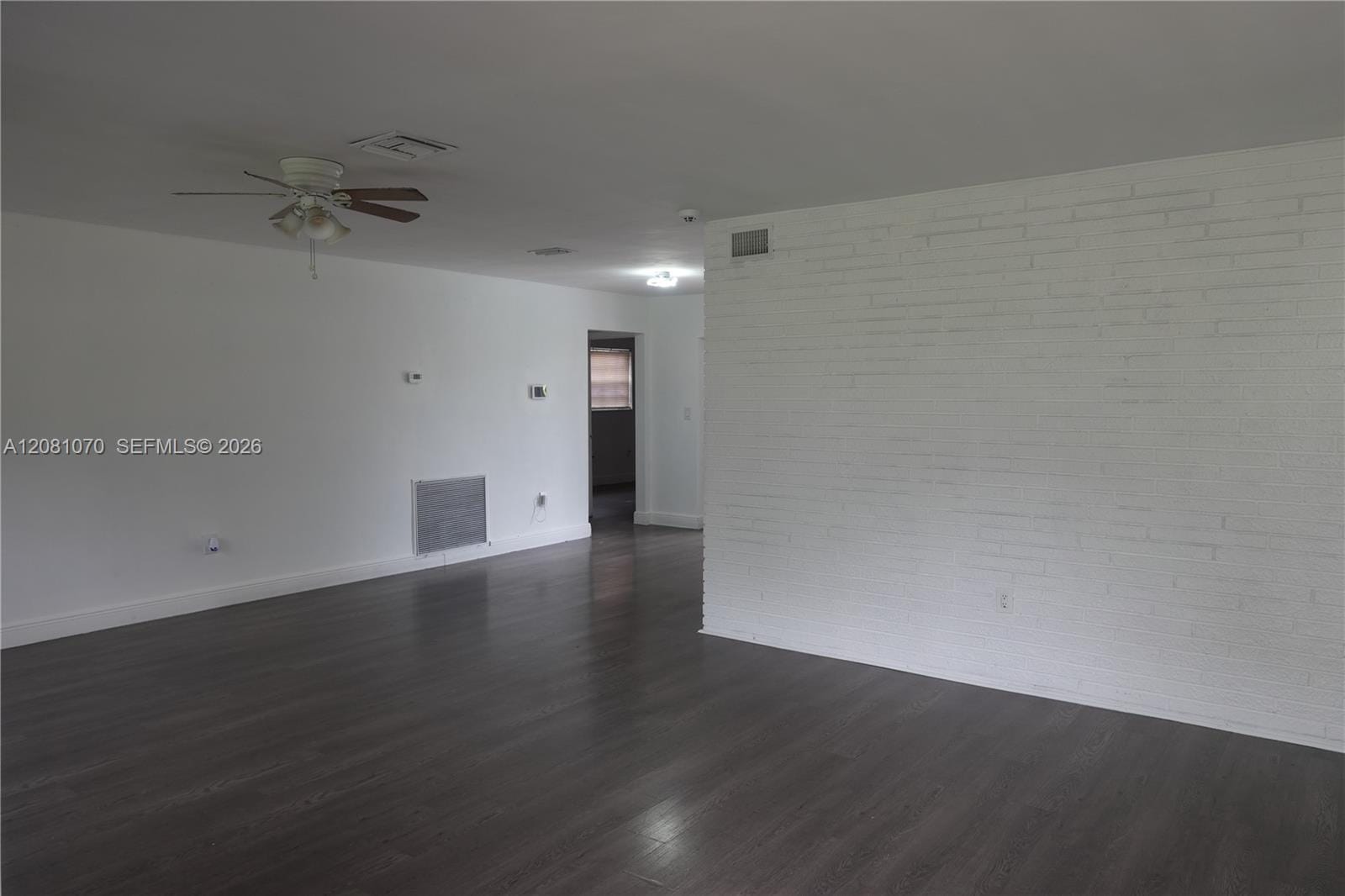 2081 Utopia Drive — photo 3