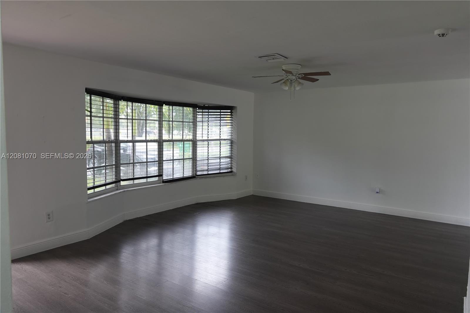 2081 Utopia Drive — photo 4