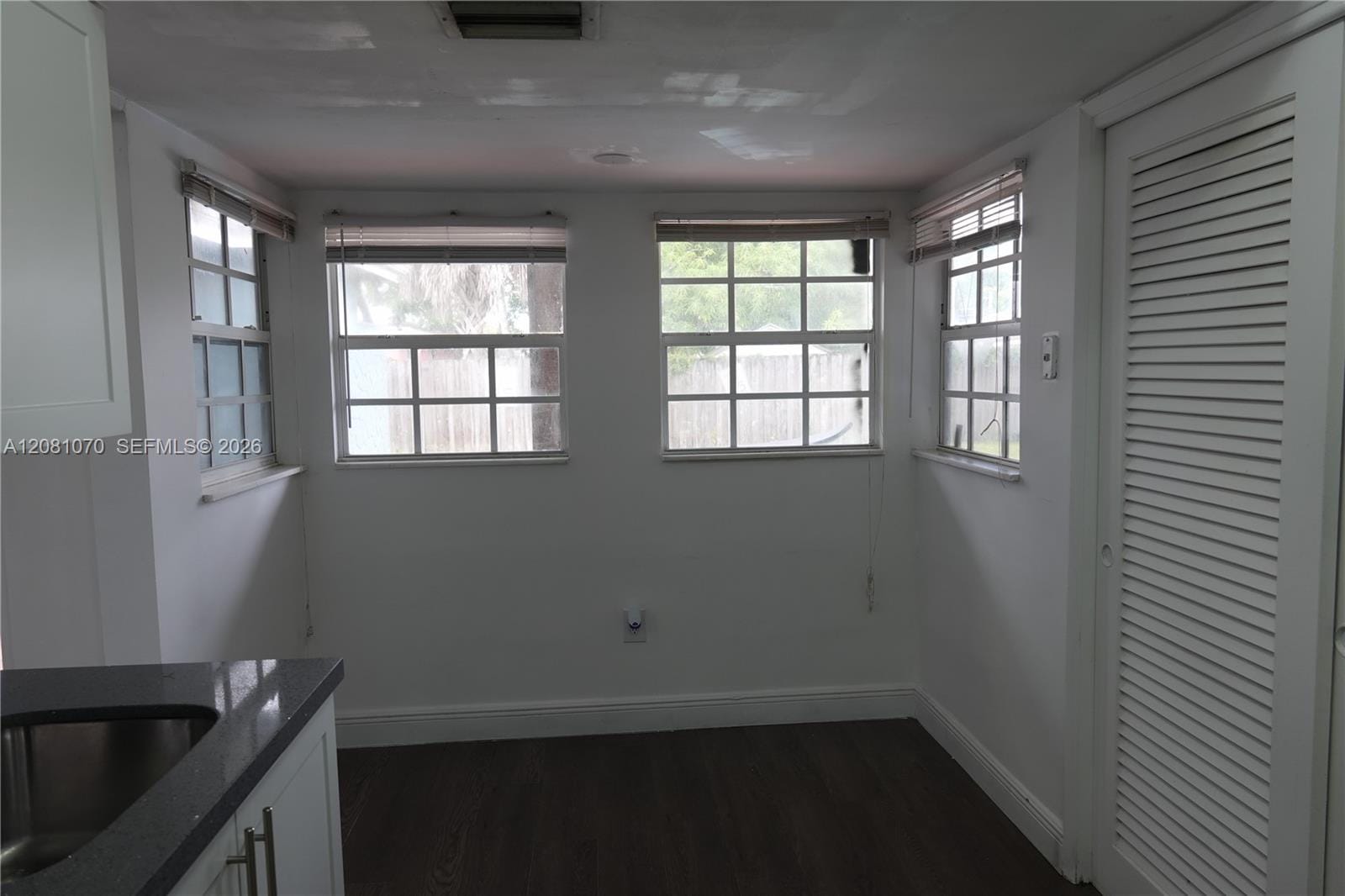 2081 Utopia Drive — photo 9