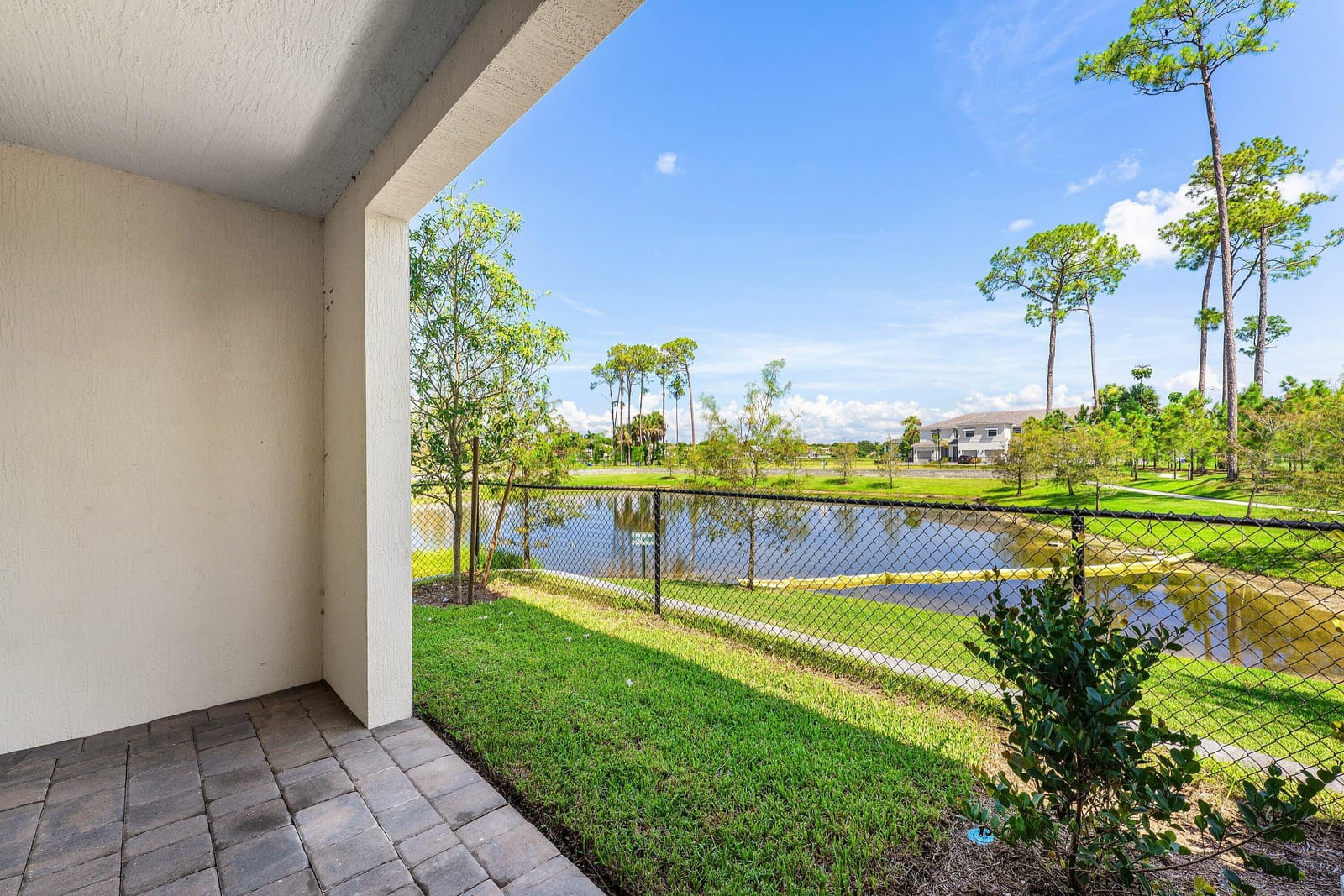 157 LAKESIDE LANDING Court — photo 11
