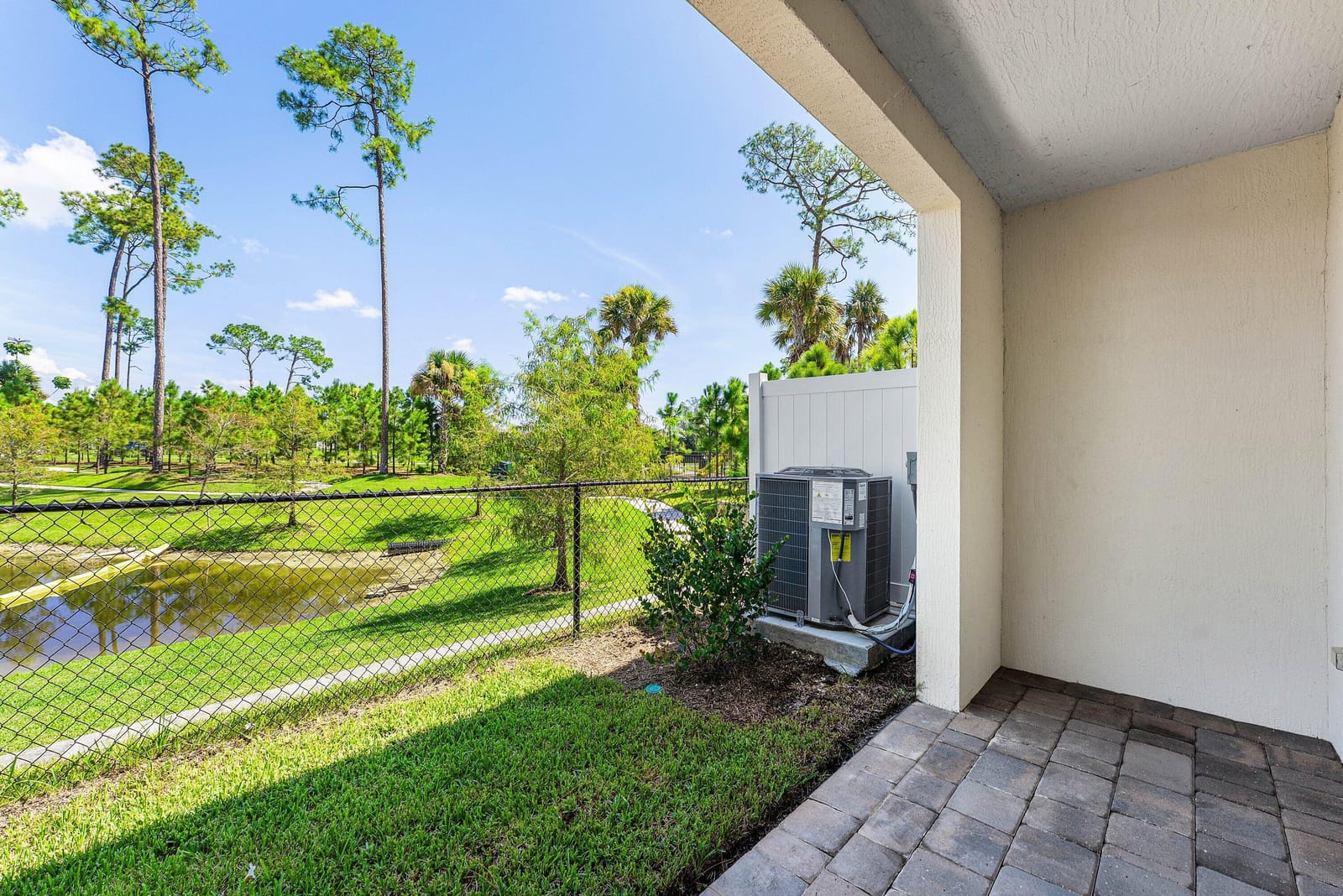 157 LAKESIDE LANDING Court — photo 12