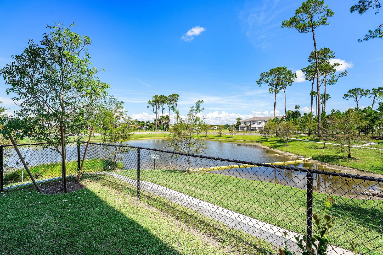 157 LAKESIDE LANDING Court, Royal Palm Beach, FL 33411 photo 13