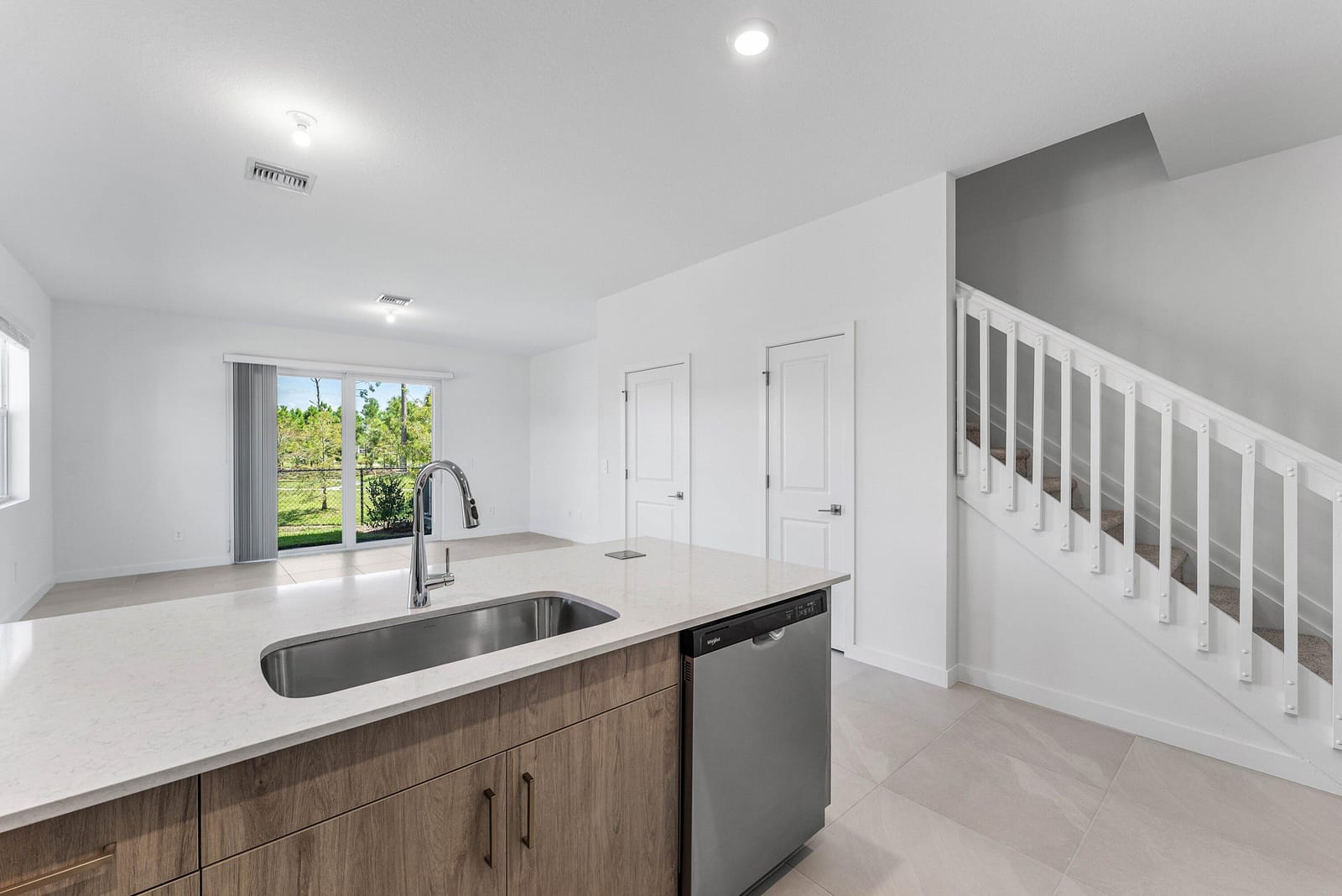 157 LAKESIDE LANDING Court, Royal Palm Beach, FL 33411 photo 15
