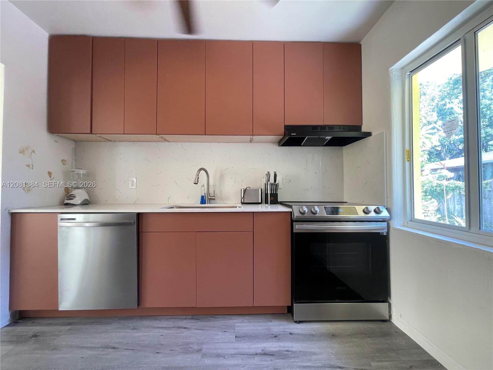 401 NE 14th Avenue, Fort Lauderdale, FL 33301 photo 13
