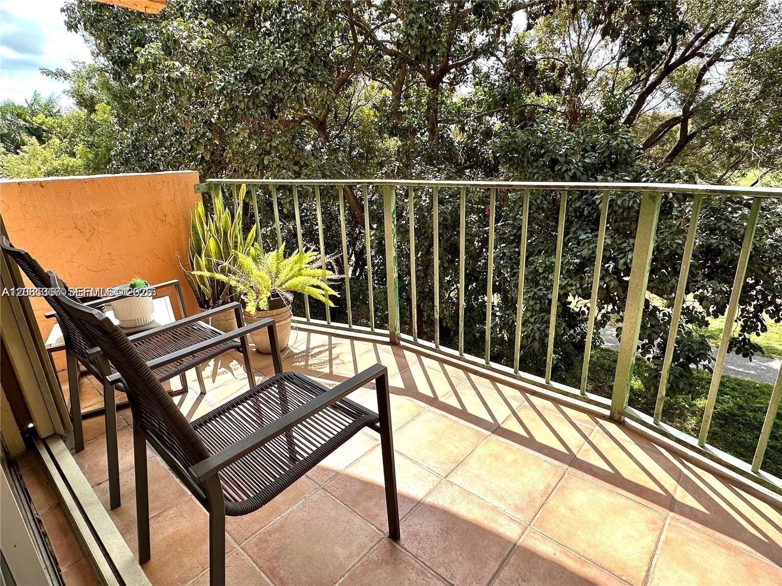 9360 Fontainebleau Boulevard 612, Miami, FL 33172