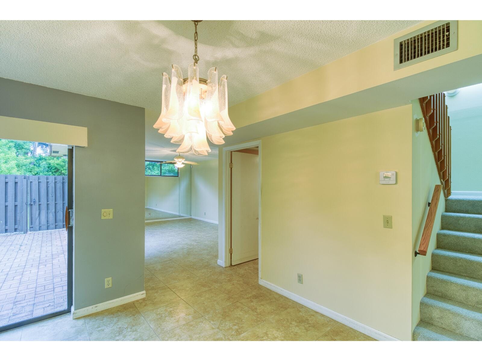 23078 Oxford Place Apt D — photo 11